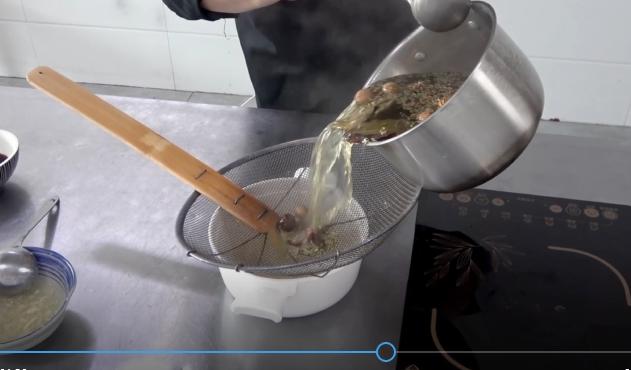 正宗秦镇米皮的制作方法，很多加盟店都在做这个