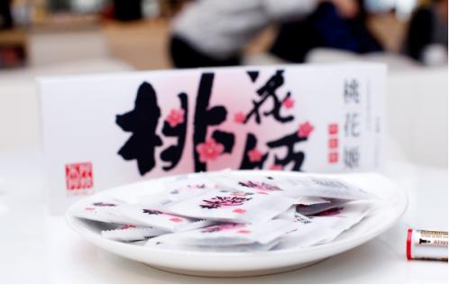 东阿阿胶桃花姬，阿胶和桃花姬有什么区别（仿制“东阿阿胶”“桃花姬”手提袋）