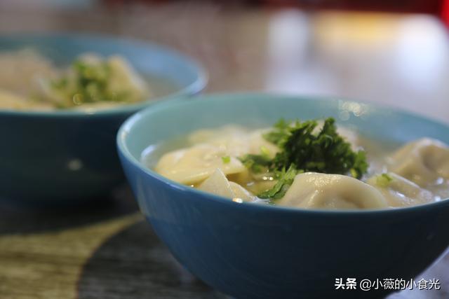 素馅元宝馄饨做法，元宝馄饨简单食材