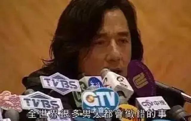 同樣是成龍的孩子，為啥房祖名坐擁220億財產，小龍女卻淪落街頭 娛樂八卦吃瓜 第13张