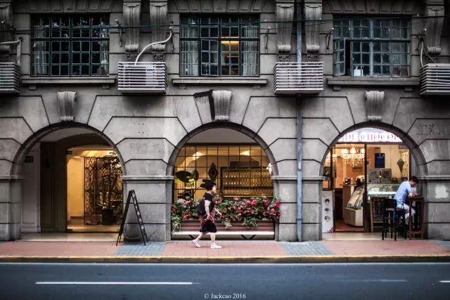 上海最好玩的地方，上海必须去玩的地方有哪些（去上海十个必打卡地）