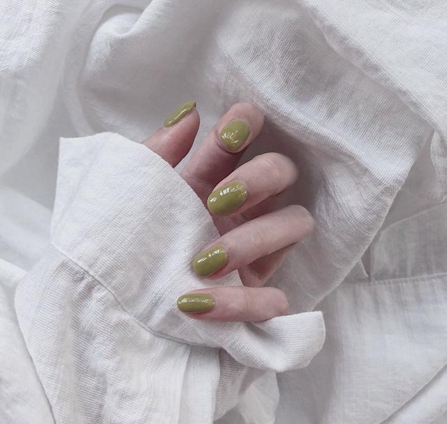 好看的显白的纯色美甲推荐，好看又显白系列美甲