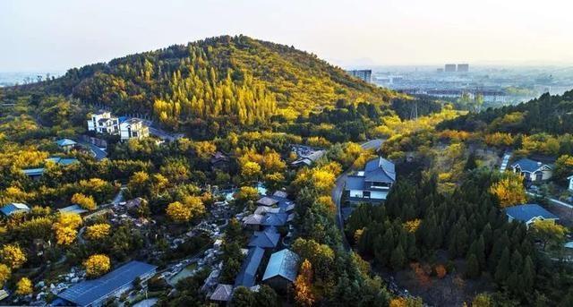 仙坛山温泉小镇，古兜山温泉美景