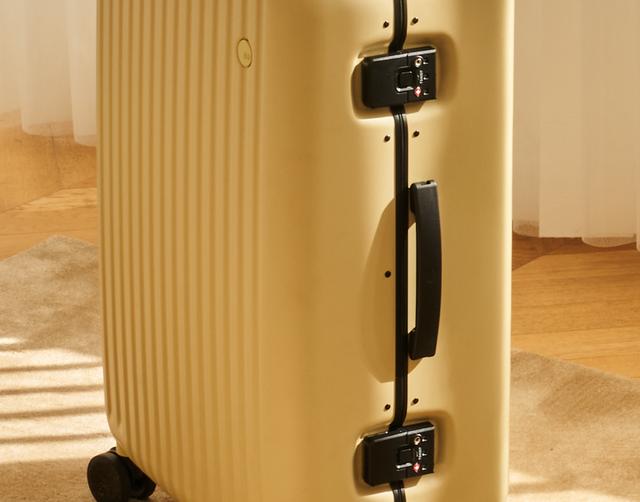 行李箱轮子怎么拆，rimowa 轮子拆卸