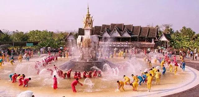 云南特色少数民族节日都在这了，云南春节旅游景点有哪些风俗