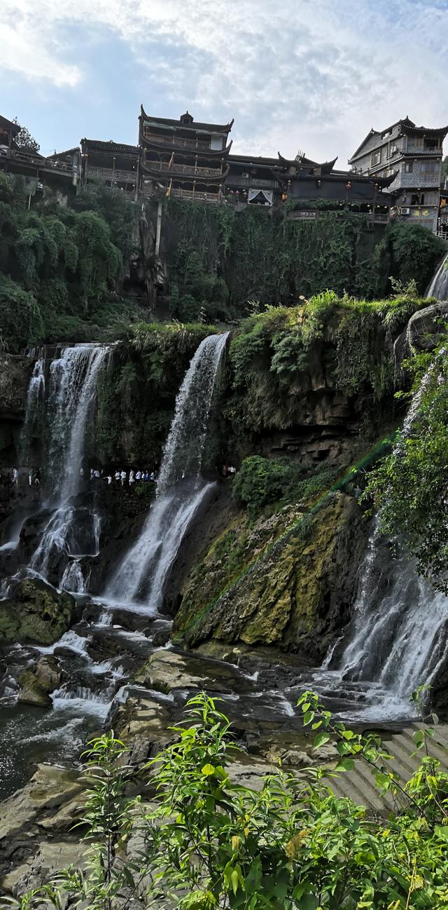 芙蓉镇旅游攻略，自驾游芙蓉镇旅游攻略图（芙蓉镇旅行功略）