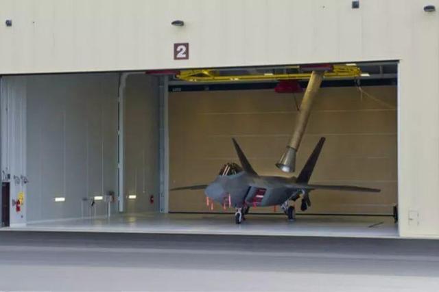 f35和f22，f35 和f22比较（F22与F35相比较）