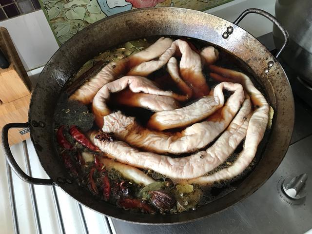 卤大肠的做法及配料，卤大肠的正宗的做法（照样卤出好吃入味的猪大肠）