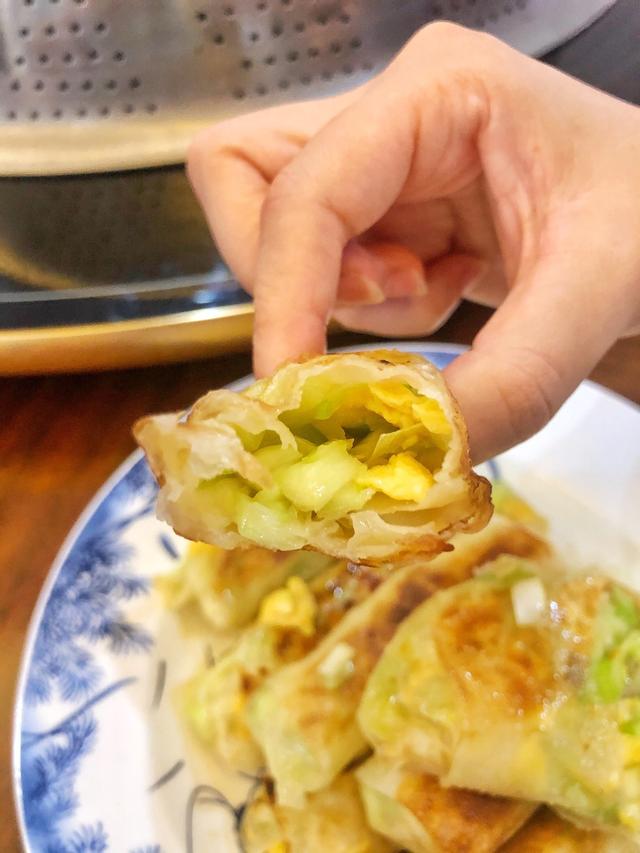 餃子皮別浪費了，教你4種創新吃法，皮脆餡香，上桌孩子們搶著吃 熱愛美食 第25张