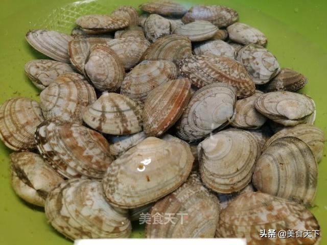 花蛤怎么炒又嫩又香，10分钟上桌鲜美滑嫩