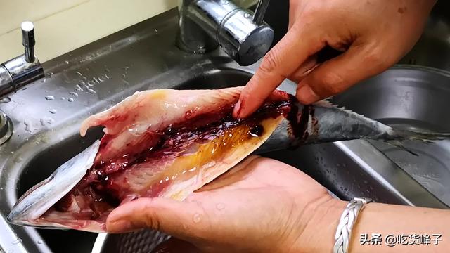 家常焖鲅鱼做法步骤，家常菜——酱闷鲅鱼