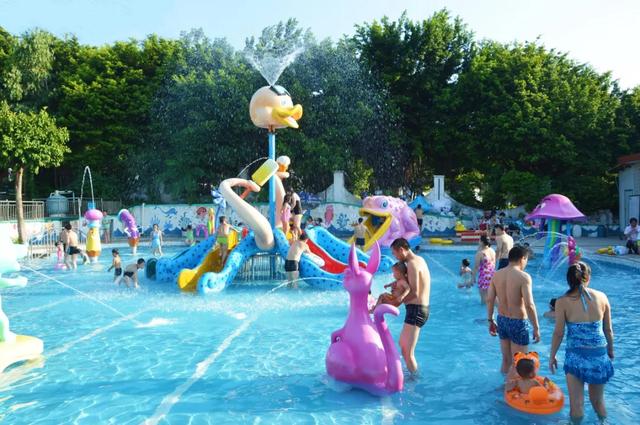 东莞莲花山公园水上乐园，东莞南城水濂山