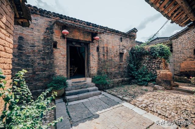 为什么老话说一人不能进庙呢，农村一人不进庙