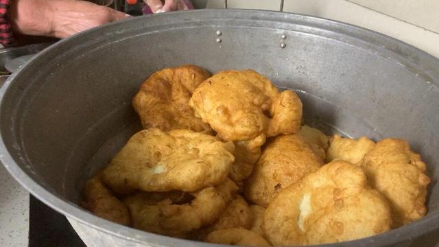 在家自制油条面粉怎么做，普通面粉做油条