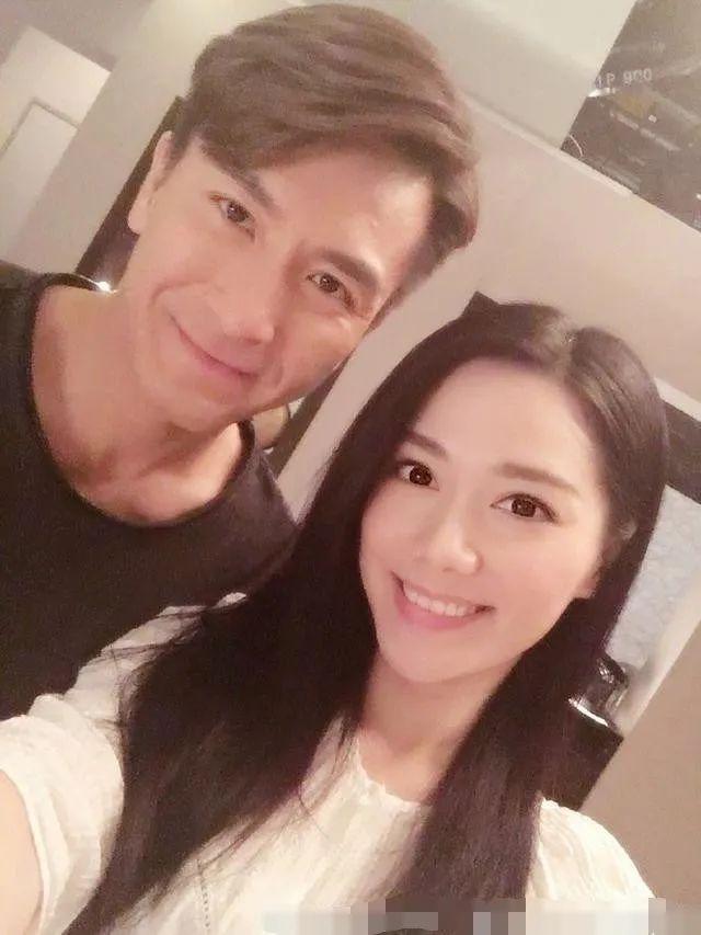 香港男演员汤镇宗相片，汤镇业与小25岁娇妻现身