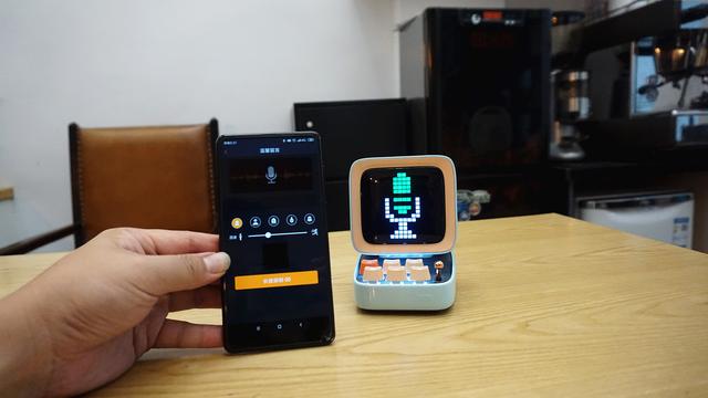 divoom智能小音箱，Divoom点音像素蓝牙音箱开箱测评