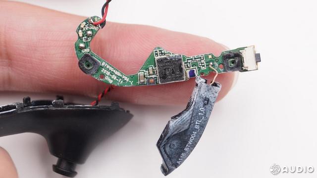 摩托罗拉蓝牙耳机vervebuds，13款采用超聚电池的TWS耳机拆解汇总