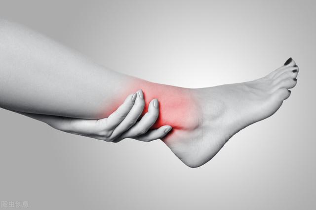 肺癌骨转移症状，肺癌骨转移的症状表现有哪些（肺癌来临时皮肤会出现这7种变化）