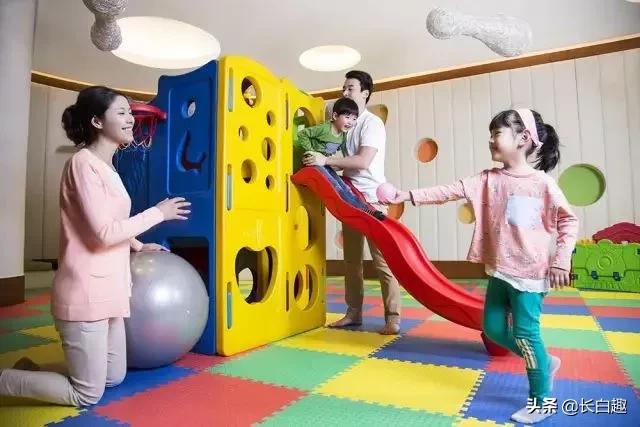 万达长白山滑雪场，长白山滑雪场在哪个地方（长白山万达度假区成国内冰雪赛事集结地）