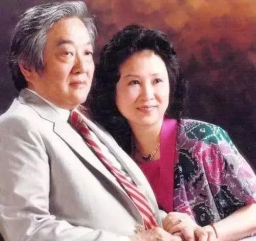 琼瑶的婚姻史，“爱情教母”琼瑶到了暮年