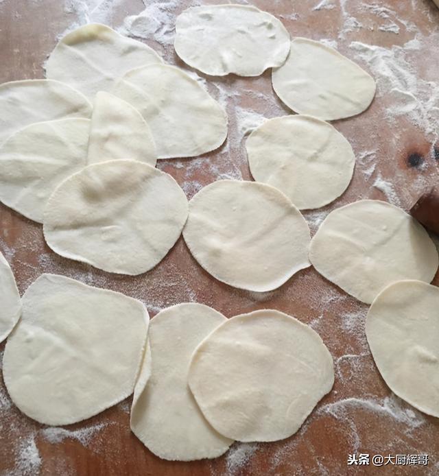 猪肉白菜饺子馅怎么调，白菜猪肉馅水饺怎么调馅最好吃