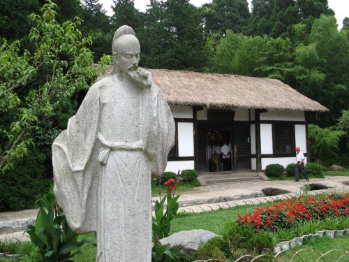 白居易诗歌的理论主张有哪些，白居易的现实主义诗歌理论