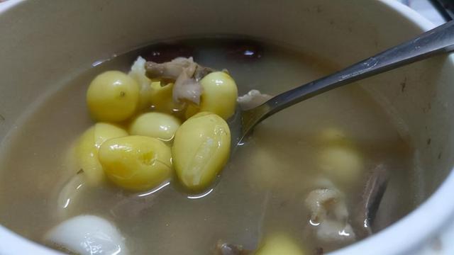 银杏果怎么吃好吃又简单，30多岁第一次吃银杏果