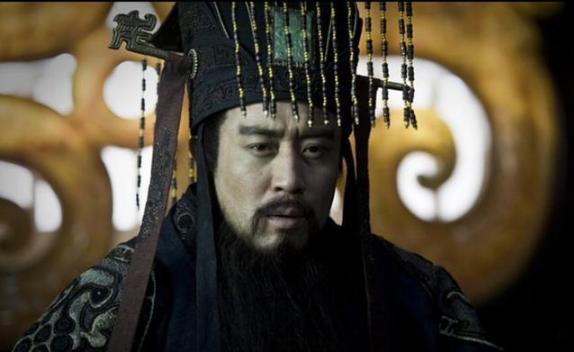 历史上秦始皇的姓氏，秦始皇到底姓什么