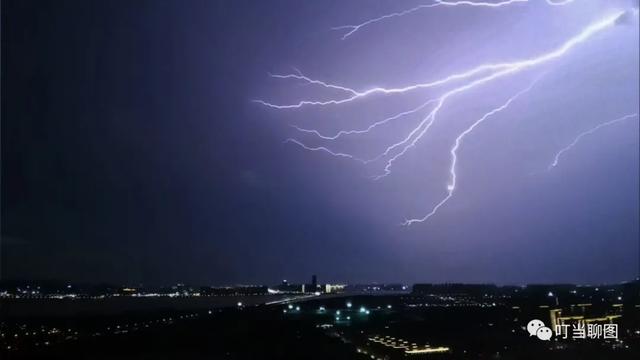 下雨天要怎么拍才能拍到雨，拍雨照的这九种场景