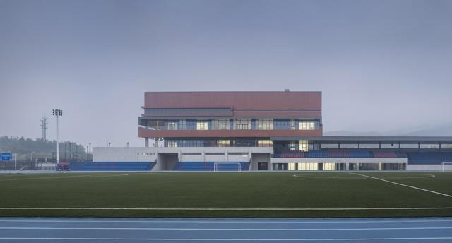 南京方山外国语分校，南京外国语学校方山校区