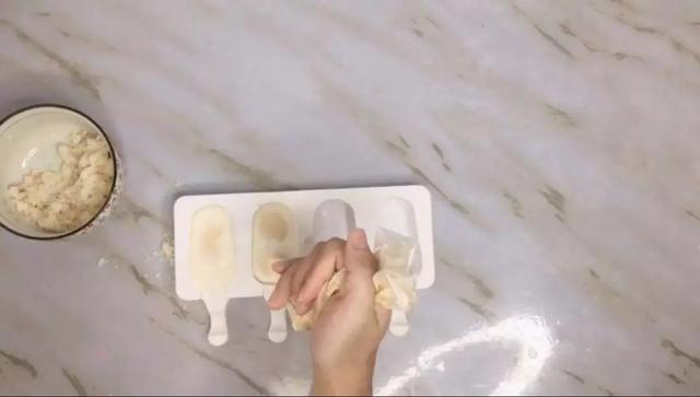 冰淇淋蛋糕图片，最简单又好吃的冰淇淋蛋糕