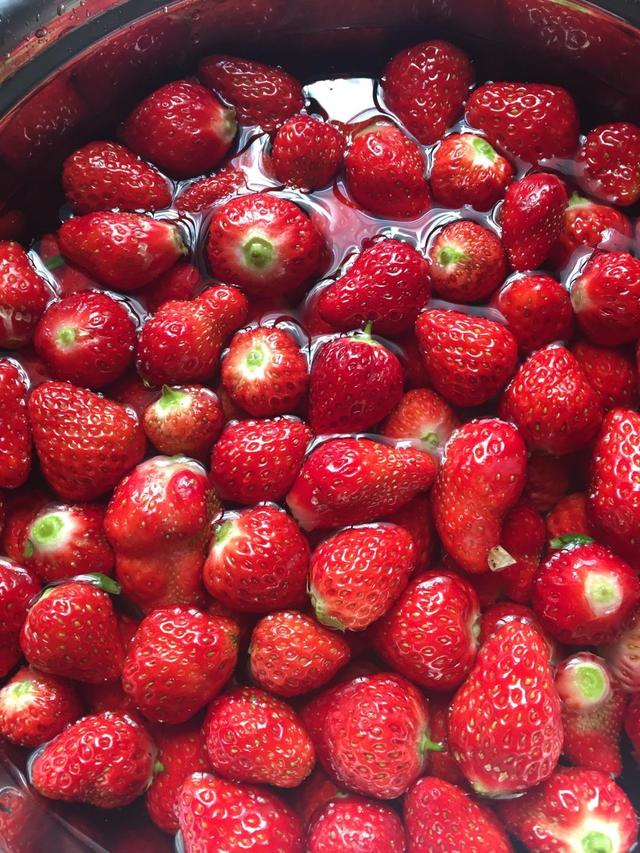 教你在家怎么做草莓酱，教你在家自制草莓酱