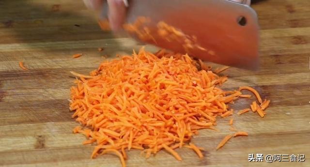 胡萝卜怎样做好吃，胡萝卜怎样做简单又好吃（自从学会胡萝卜这样做）