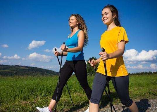 怎么走路更健康还可以锻炼身体，天暖了赶快练起来