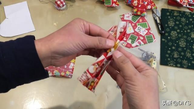新年礼物怎么做手工，如何手工自制新年礼物