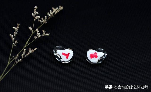七夕送什么情人节送女友的好礼物，锦瑟香也TxBEAR 3 HIFI耳机
