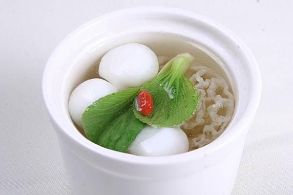 绍兴的特色美食一条街，周末在绍兴逛仓桥直街