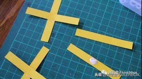 整个鸡蛋托手工制作，随便涂一涂就是孩子爱玩的小手工