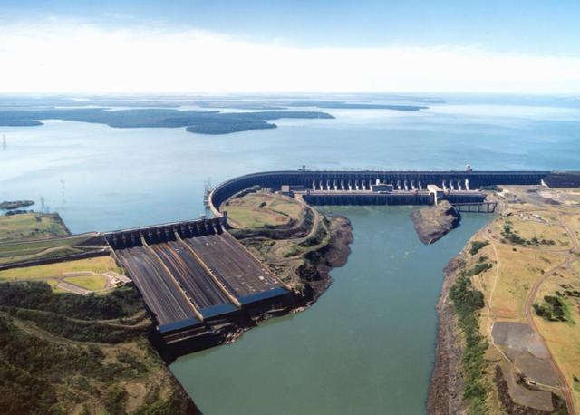 三峡发电量是多少，发电量不是全球第一（三峡大坝发电量占全国发电量多少）