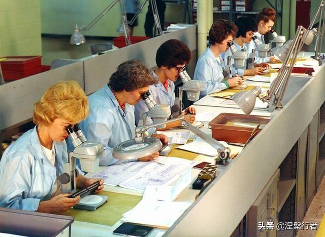 十位科学家获授勋章和荣誉称号，获得美国总统自由勋章