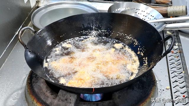 霸王鸡排家常做法，火遍大街小巷的炸鸡排这样做