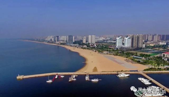 河北公务员一年工资大概多少，每月工资收入有多少