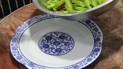 凉拌苦瓜怎么做，凉拌苦瓜正确最好吃的做法