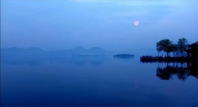 长恨此身非我有，临江仙苏轼江海寄余生