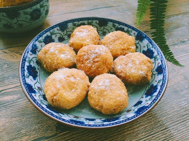 老式油炸糕的做法，老字号网红小吃油炸糕（正宗老式油炸糕的做法）