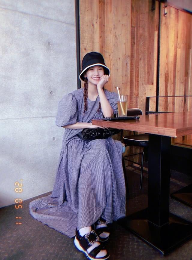 楊丞琳曬和蔡依林潘瑋柏合影！蔡依林40歲依舊年輕，不愧童顏女神 娛樂八卦吃瓜 第4张