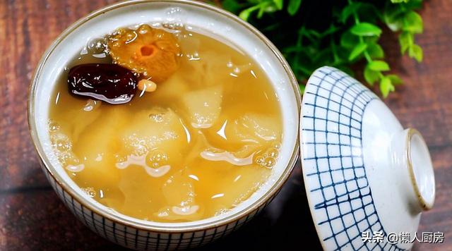 银耳梨子汤正宗做法，秋冬季喝什么汤好