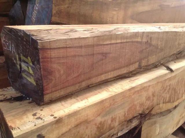 红木大红酸枝价格一般是多少，红木百科