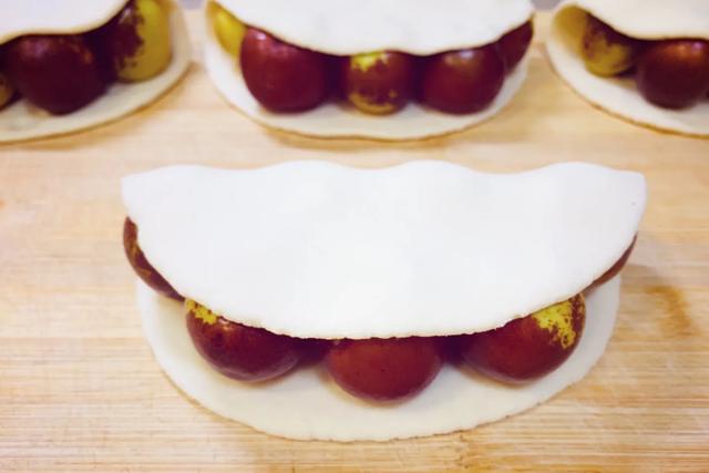 用面粉做的酥脆枣，制作方法太简单了