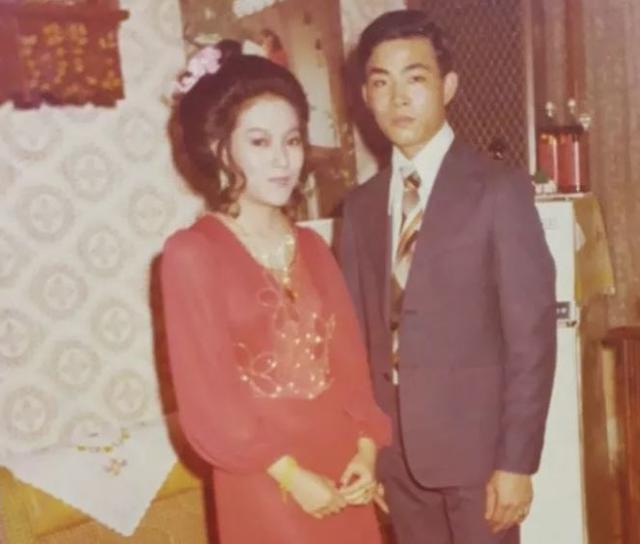 许纯美现在在哪里，2003年5婚5离的许纯美